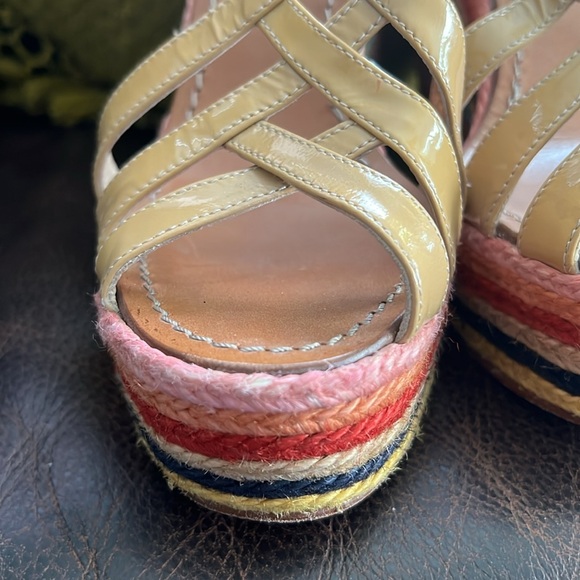 Kate Spade New York Lindsay wedges, size 8. - Picture 9 of 14